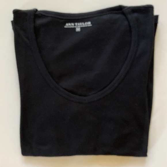 Ann Taylor Long Sleeve V-Neck T-Shirt/Pima Cotton & Modal/Black/Size M/WORN ONCE - Picture 1 of 4